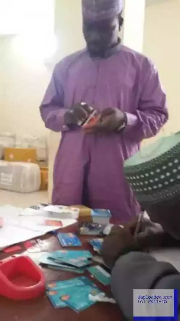 Photos: Immigration Arrests Man With 870 ATM Cards In Kano